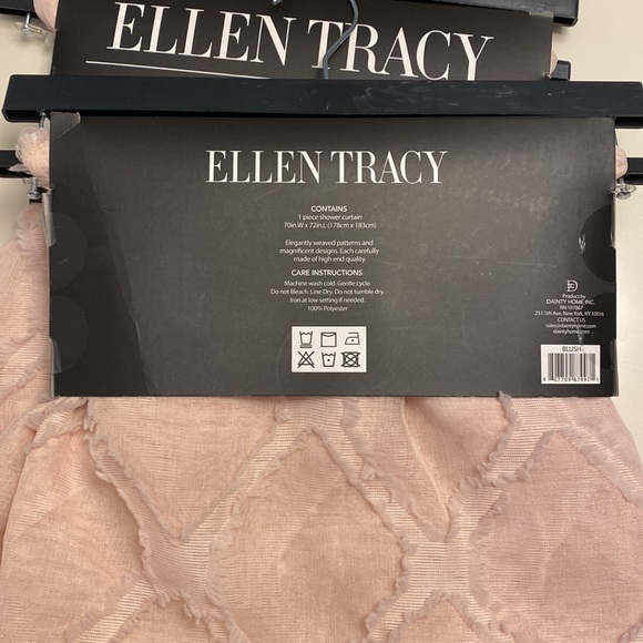 Blush shower curtain this is for 1 shower curtain the other has sold - Picture 4 of 5